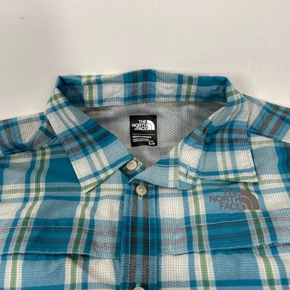 The North Face Mens Blue Plaid Short Sleeve Vented Hiking Button Up Shirt Small